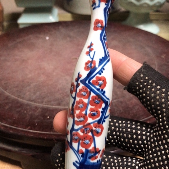 沐***瓷陶瓷的设计师是一个