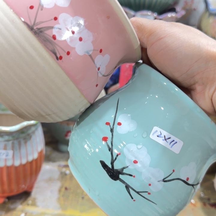 凑9块包邮，有孔，不清楚问客服