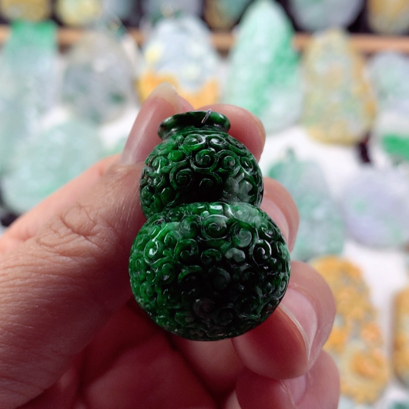 【闪购商品】翡翠吊坠(不含链)未镶嵌