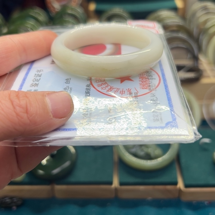 和田玉手镯未镶嵌52.3圈围10253