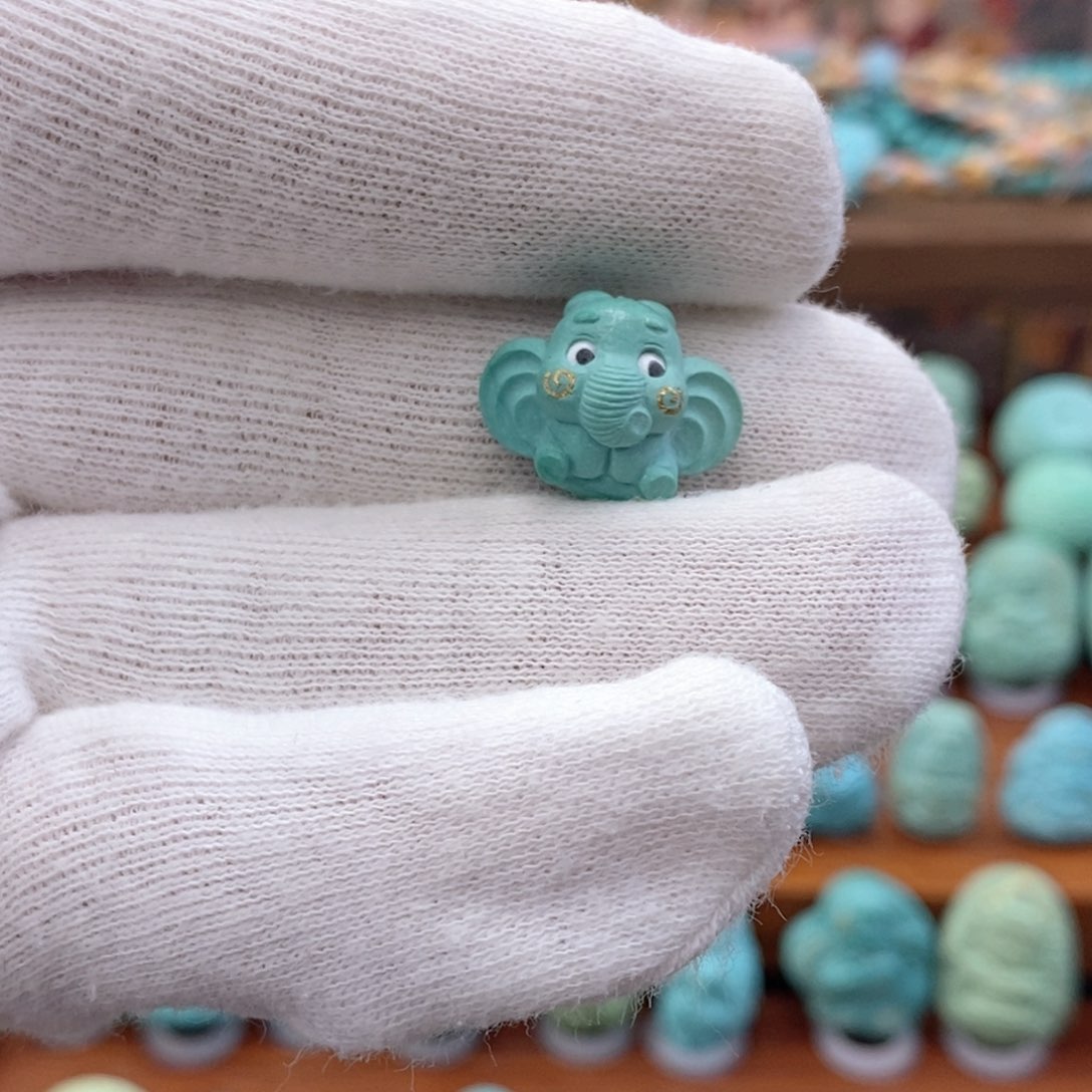 未镶嵌绿松石珠宝奇石