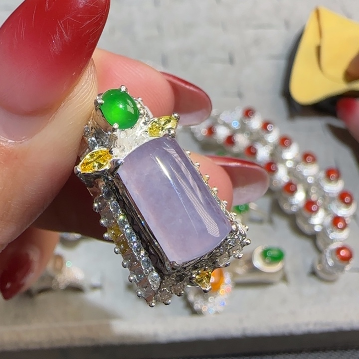 定制翡翠未镶嵌翡翠