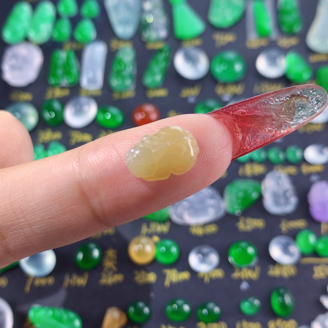 翡翠颈饰未镶嵌纯天然缅甸翡翠A货