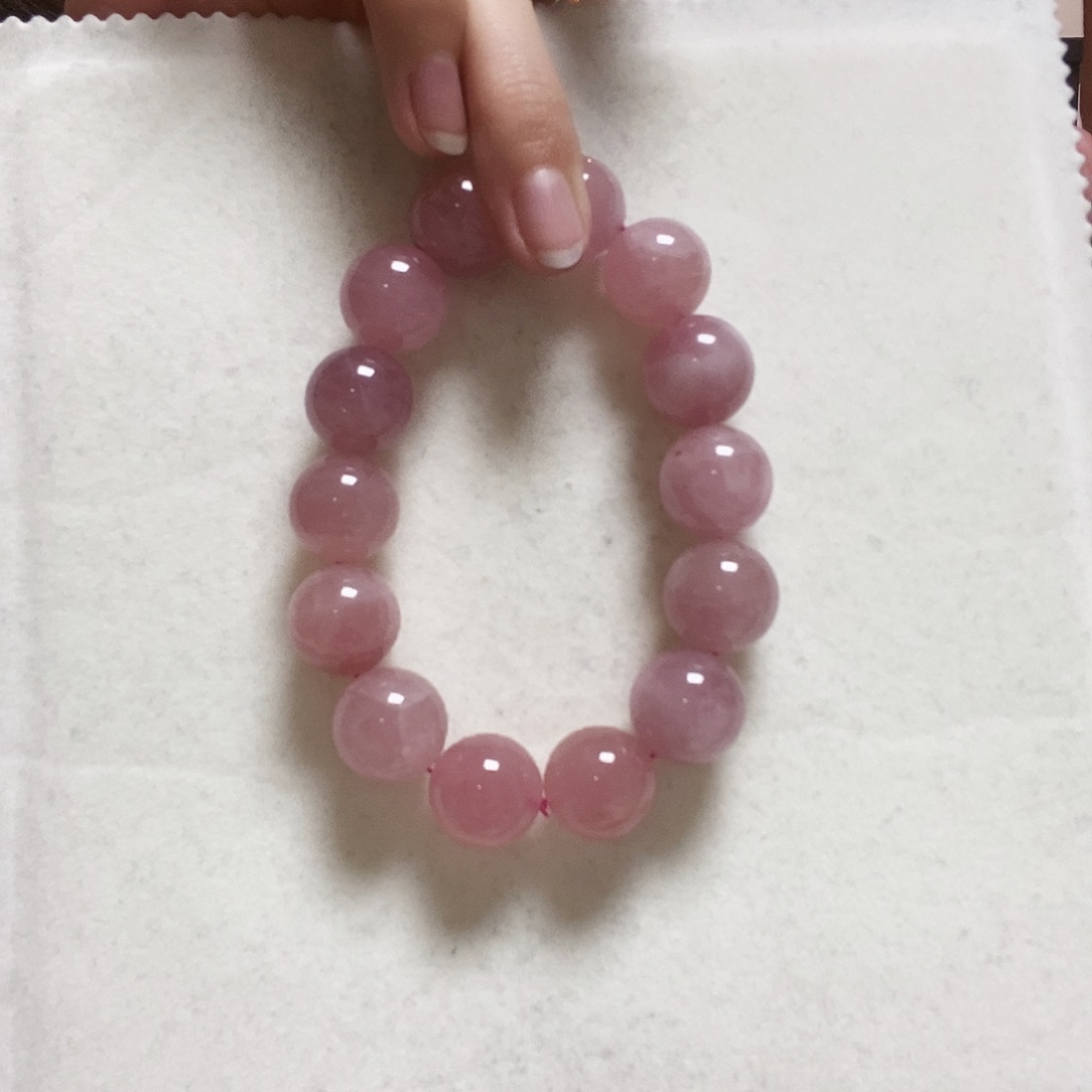 水晶手串未镶嵌简单