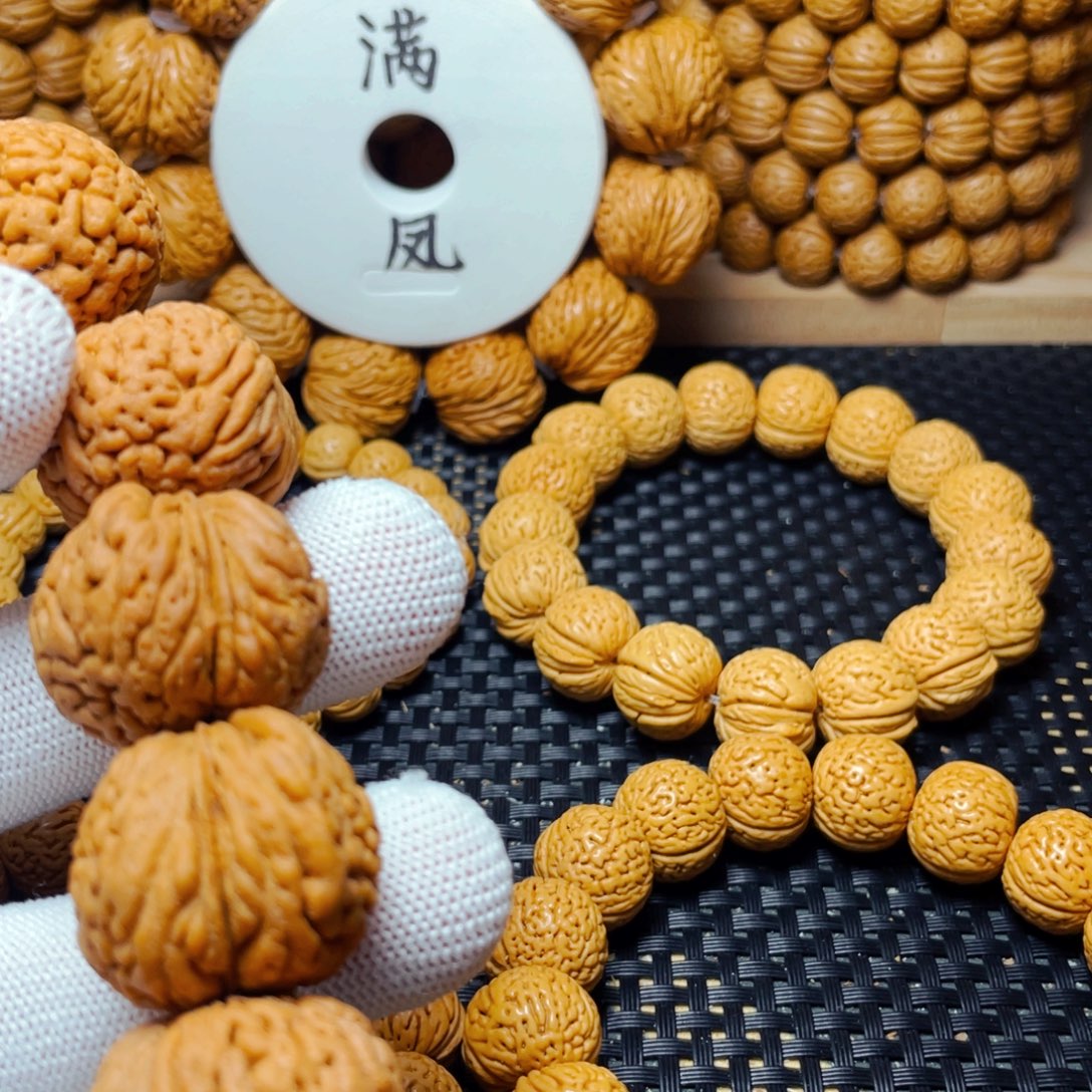 我***点桃木凤尾桃核，皮质好，OK复发