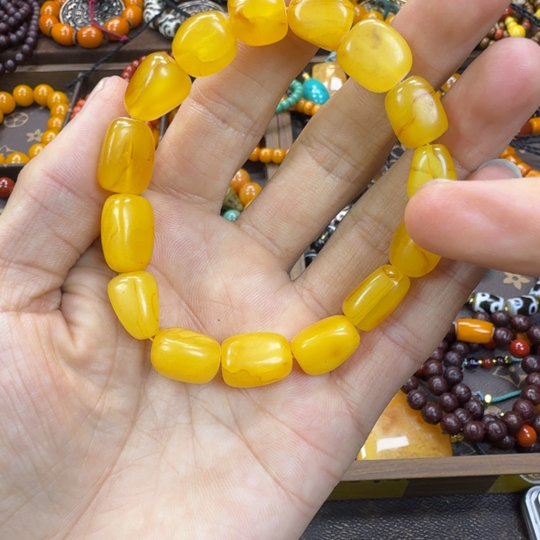 琥珀未镶嵌颈饰手串