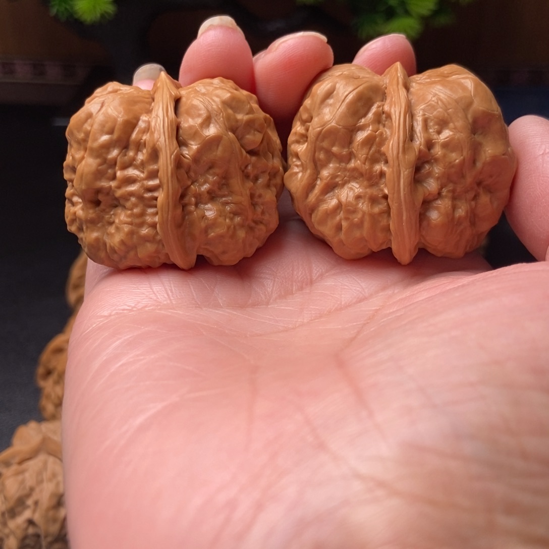 葡***儿文玩核桃把件蛤蟆头