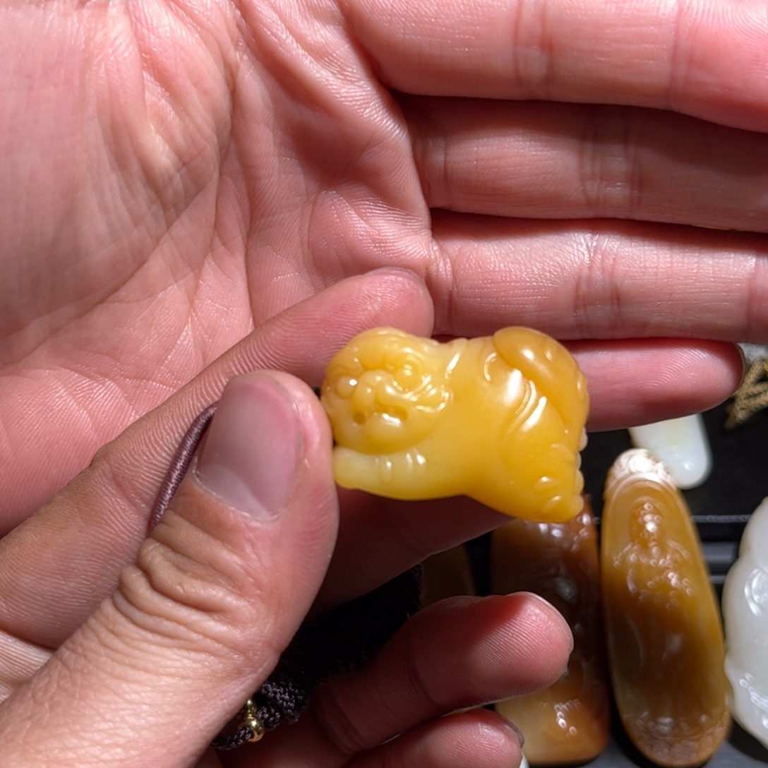 和田玉挂件未镶嵌