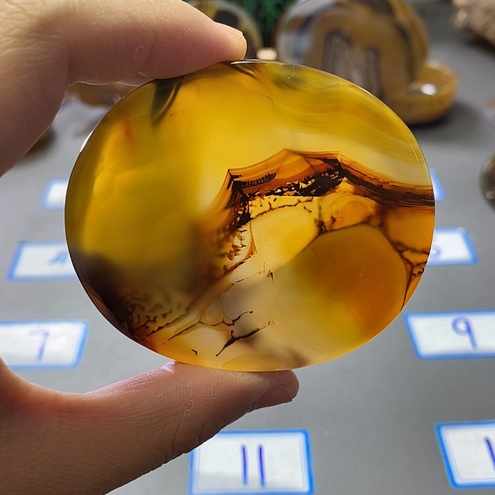 玛瑙/玉髓未镶嵌珠宝半成品