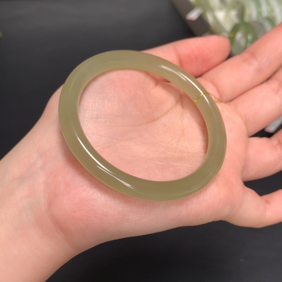 和田玉手镯未镶嵌57