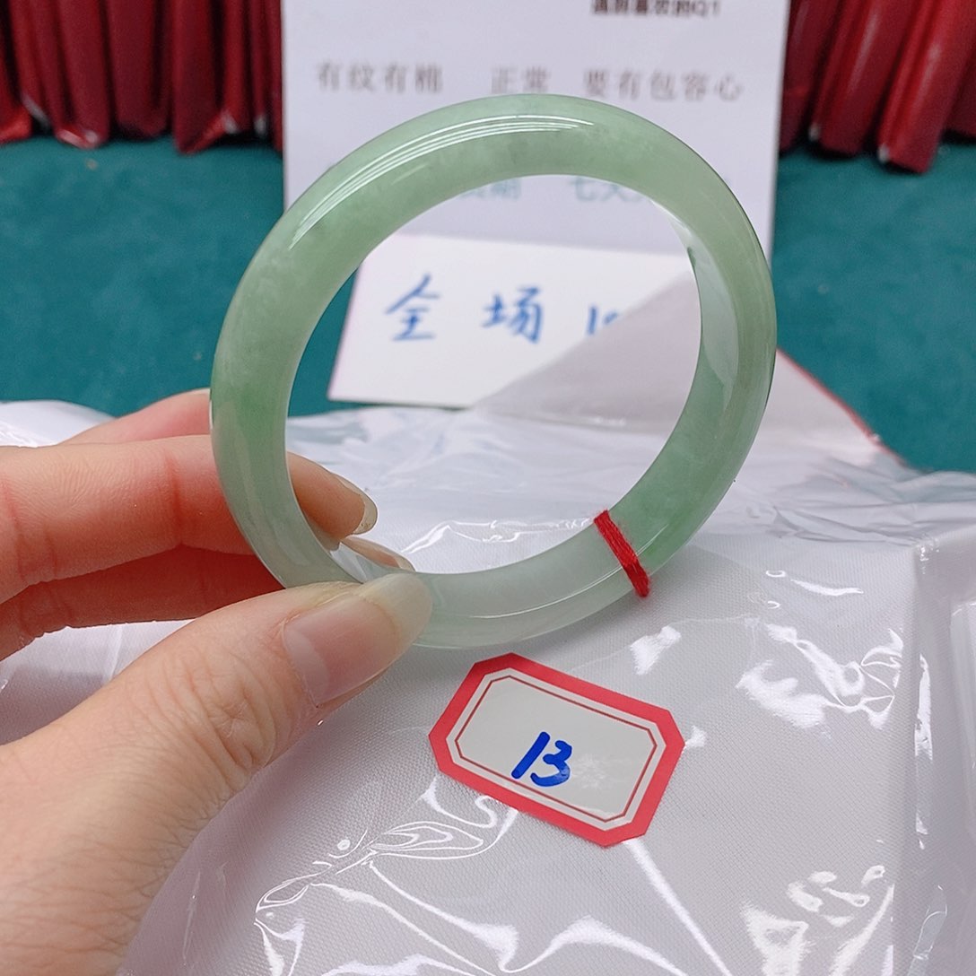 翡翠手镯未镶嵌用****113333333333