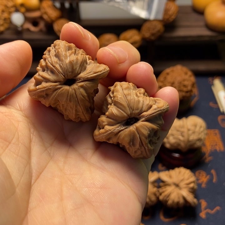 文玩核桃把件全品白蛇骨尺寸34