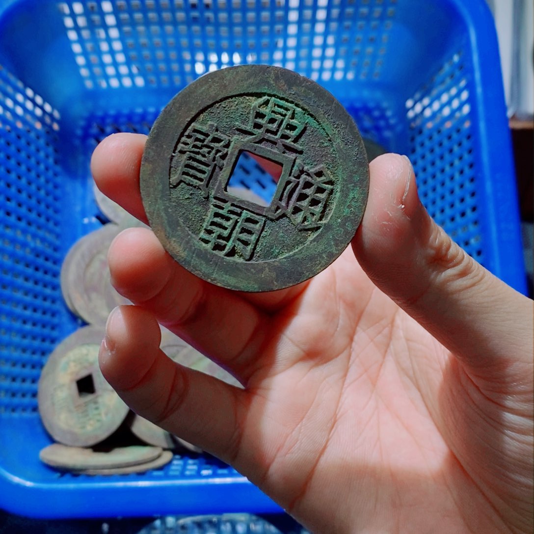 铜e****公博评级兴朝一号