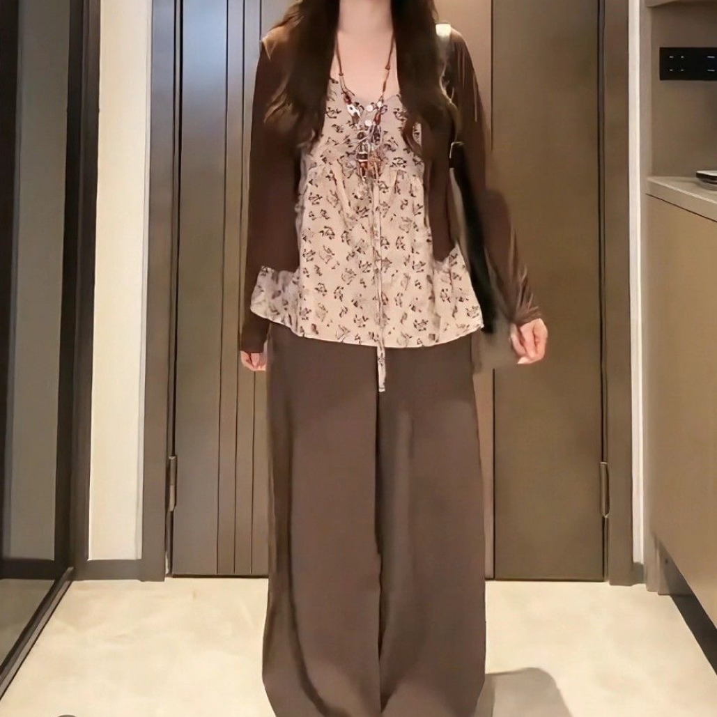 大码胖mm入秋穿搭三件套女韩系慵懒长袖开衫碎花吊带阔腿裤套装潮