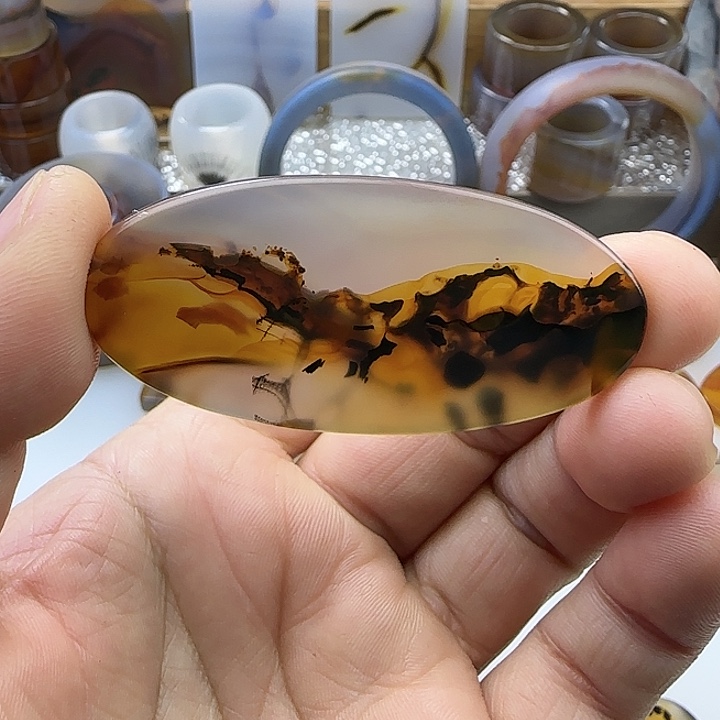 玛瑙/玉髓未镶嵌颈饰