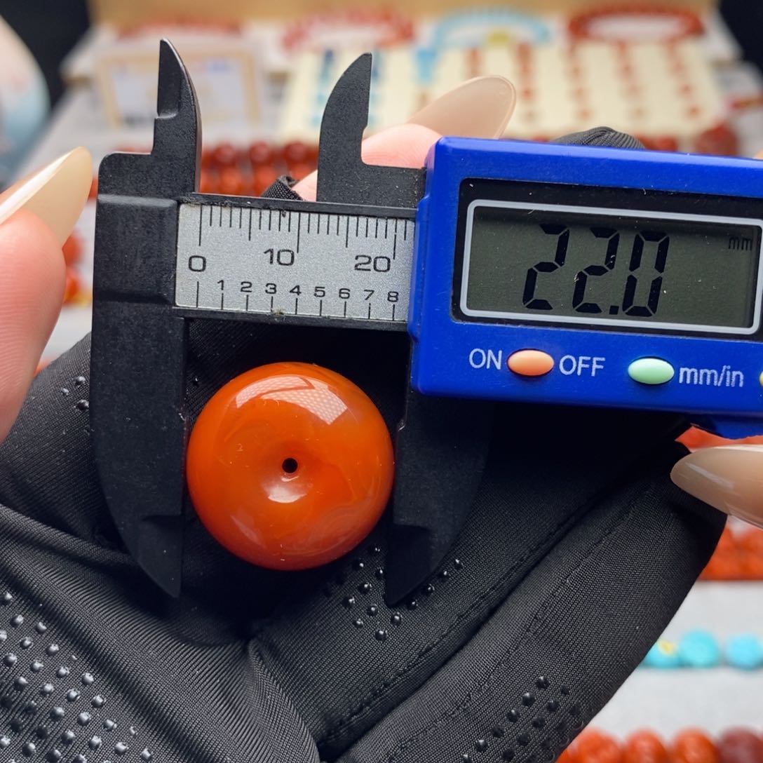 南红玛瑙配饰未镶嵌