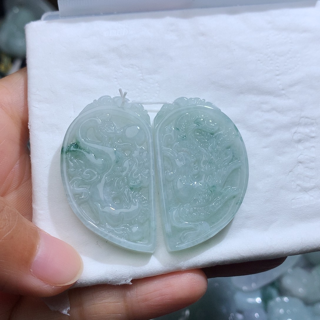 翡翠未镶嵌颈饰838