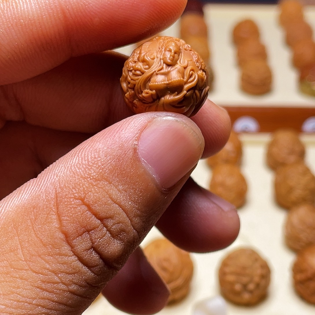 渔***照猴头核桃吊坠17左右猴头核桃雕刻