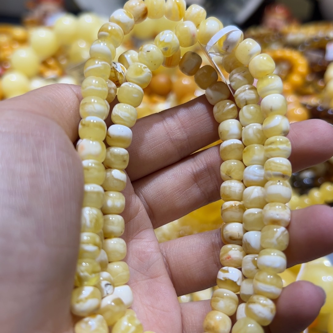 琥珀珠宝奇石未镶嵌