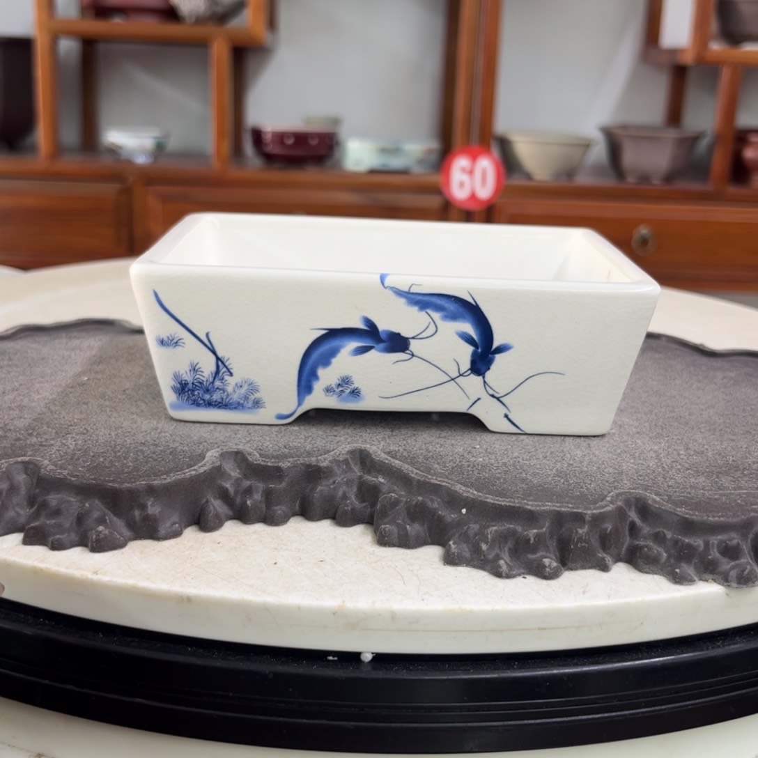 紫砂花盆瑕疵5.5-15-11。。。