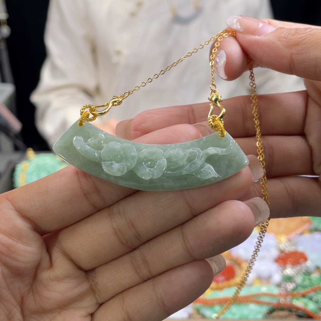 翡翠颈饰未镶嵌代编织