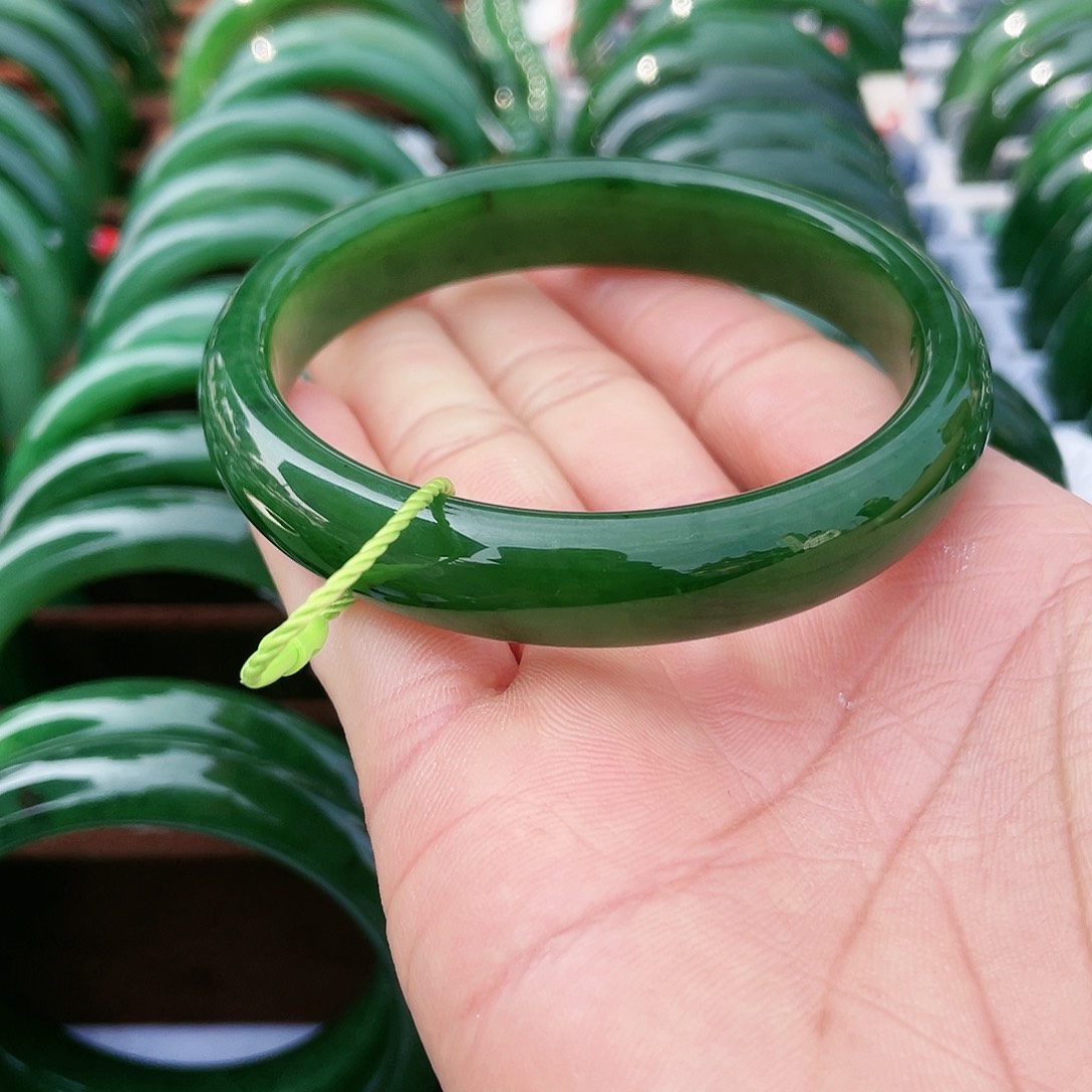 【闪购商品】和田玉手镯未镶嵌