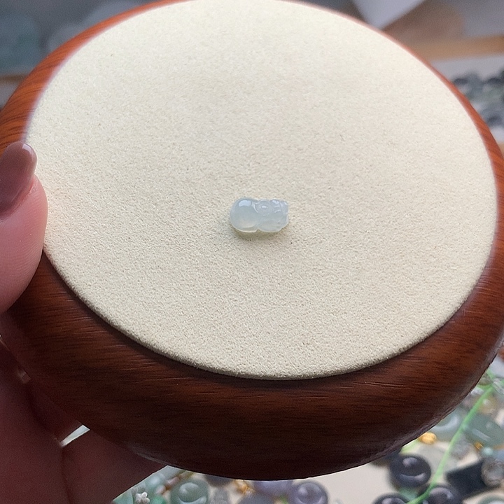 翡翠颈饰未镶嵌前后孔貔貅福利
