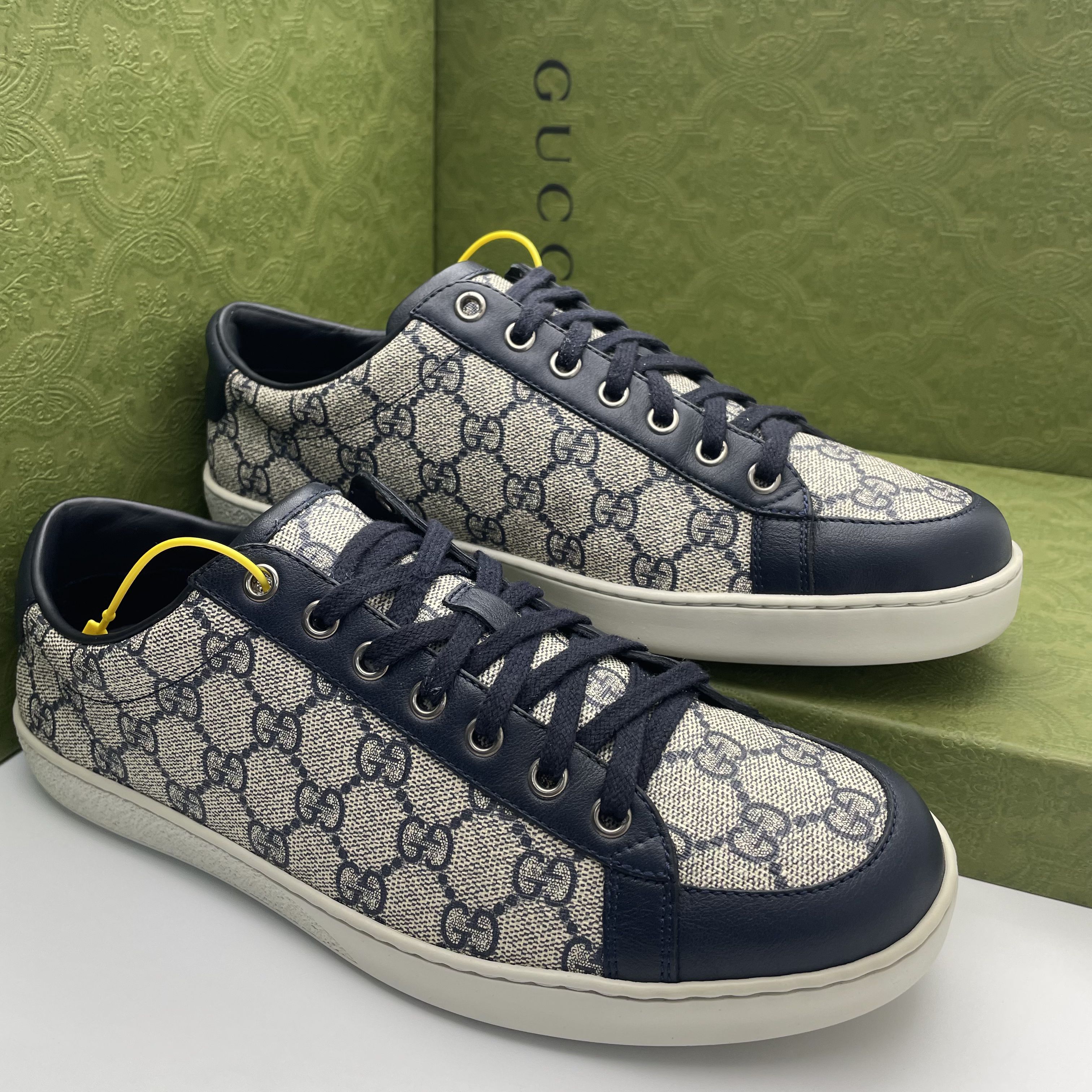 95新 GUCCI/古驰 /41欧码/老花时尚藏蓝色满印男款时尚板鞋