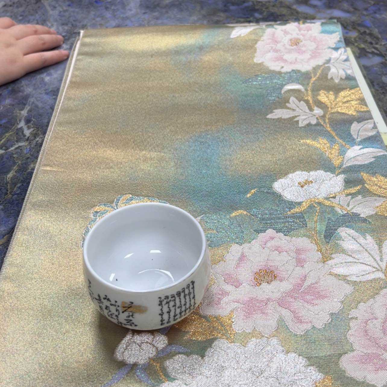 【闪购商品】默*地陶瓷马克杯带盖勺