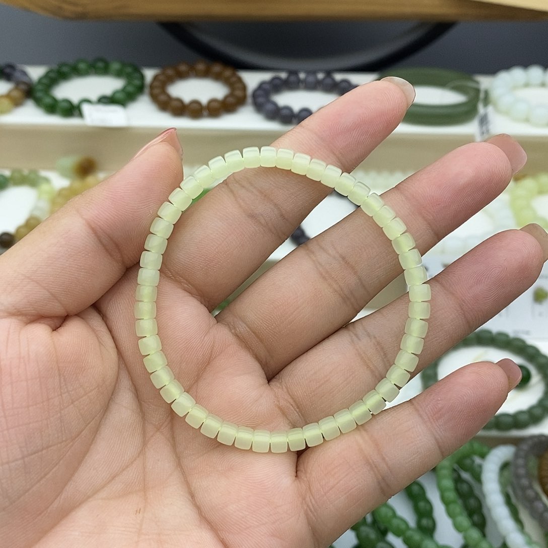 和田玉手链未镶嵌