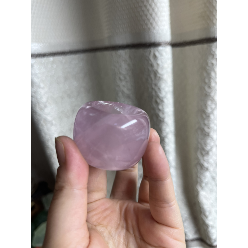 非常润透粉水晶扳指肉眼更粉镜头吃色