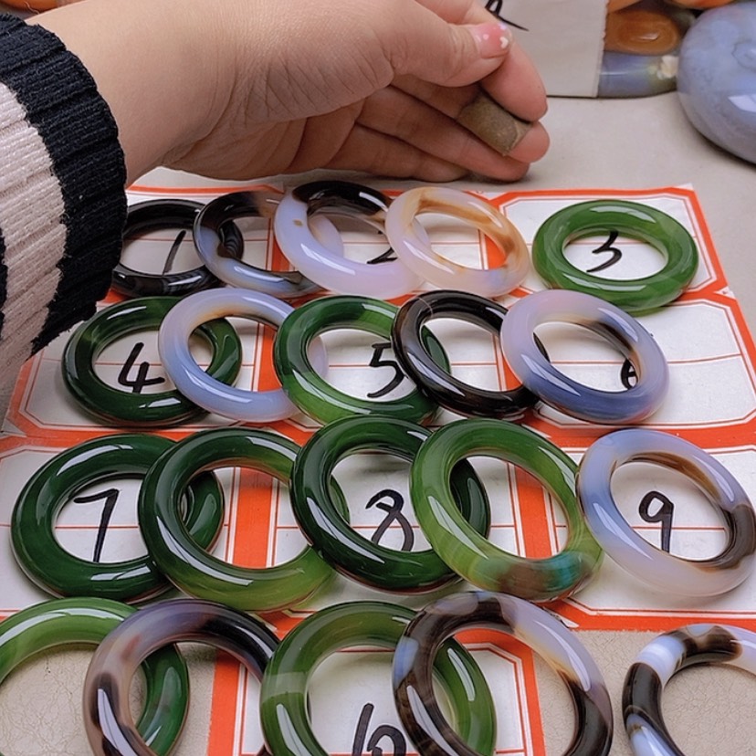 【闪购商品】未镶嵌玛瑙/玉髓珠宝半成品笑**生