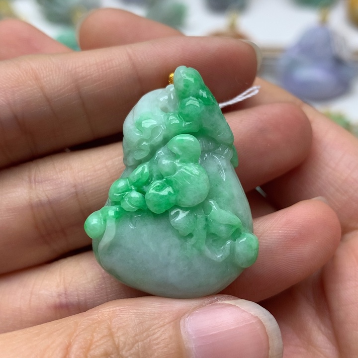 颈饰未镶嵌翡翠正翡翠