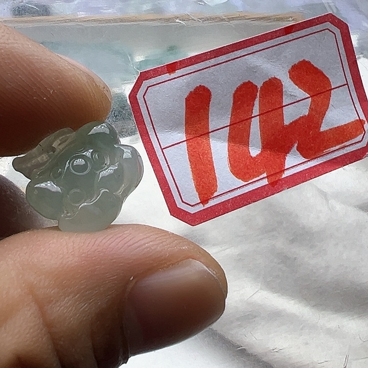 翡翠颈饰未镶嵌天然缅甸翡翠吊坠