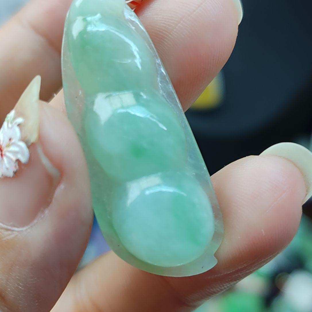 翡翠颈饰未镶嵌缅甸翡翠