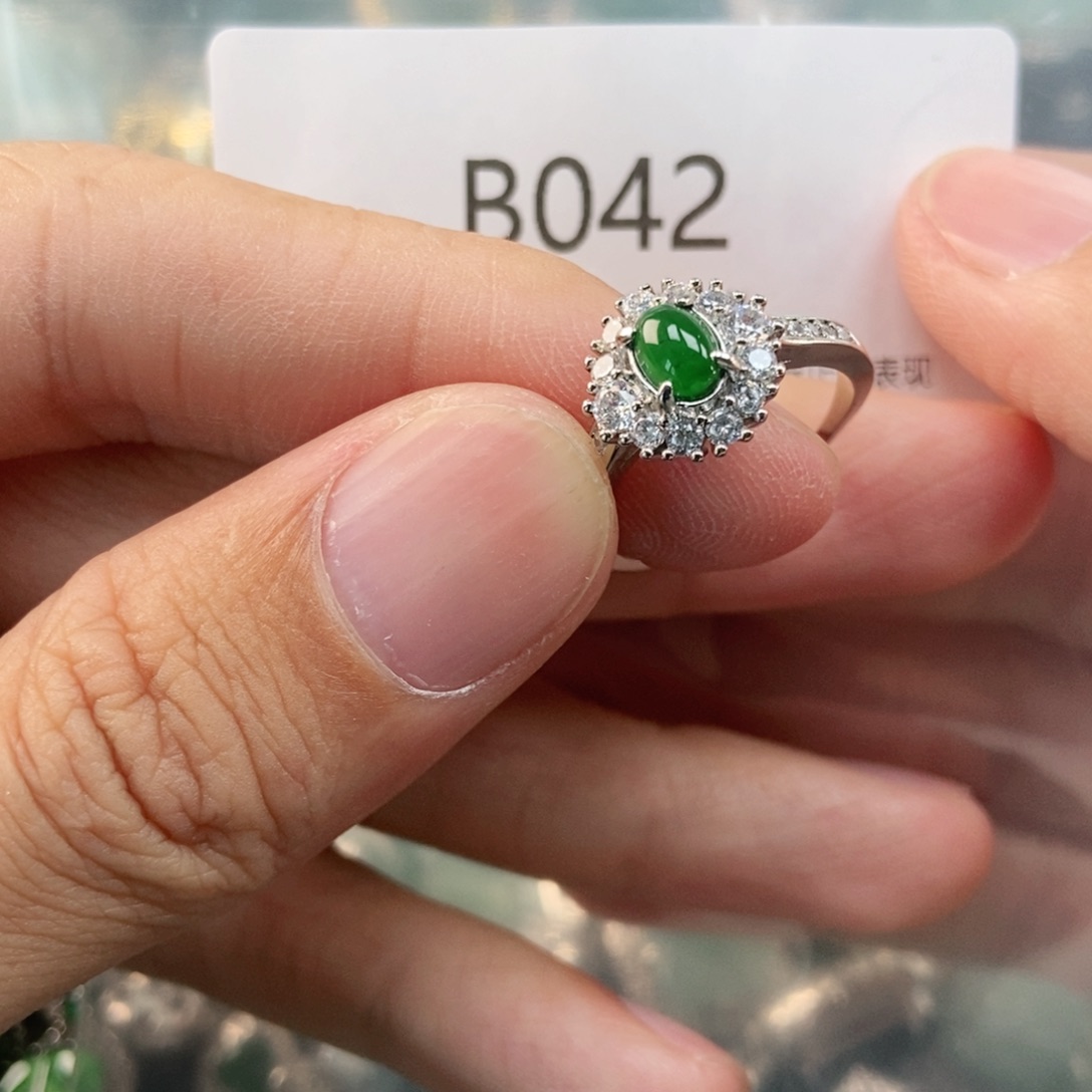 【闪购商品】翡翠未镶嵌吊坠(不含链)
