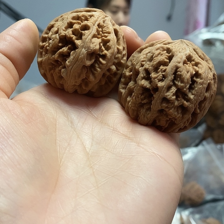 把件文玩核桃41.5红皮粗筋