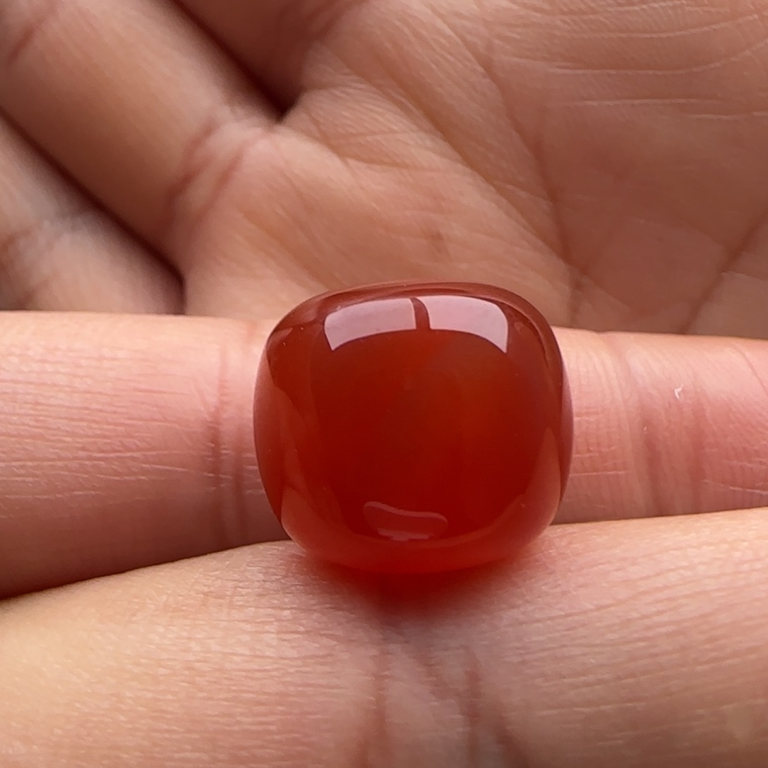 南红玛瑙老型14.8x13.3未镶嵌孔裂 白马牙