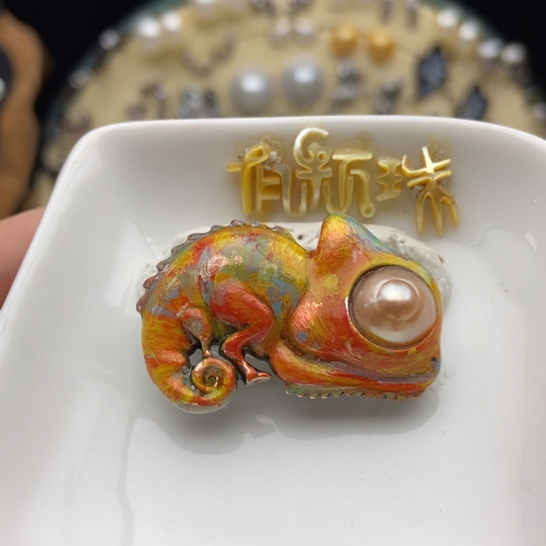 画框淡水珍珠银S925镶嵌变色龙胸针吊坠两用款