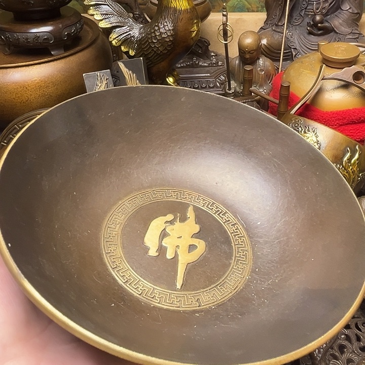 精美铜器批发档口