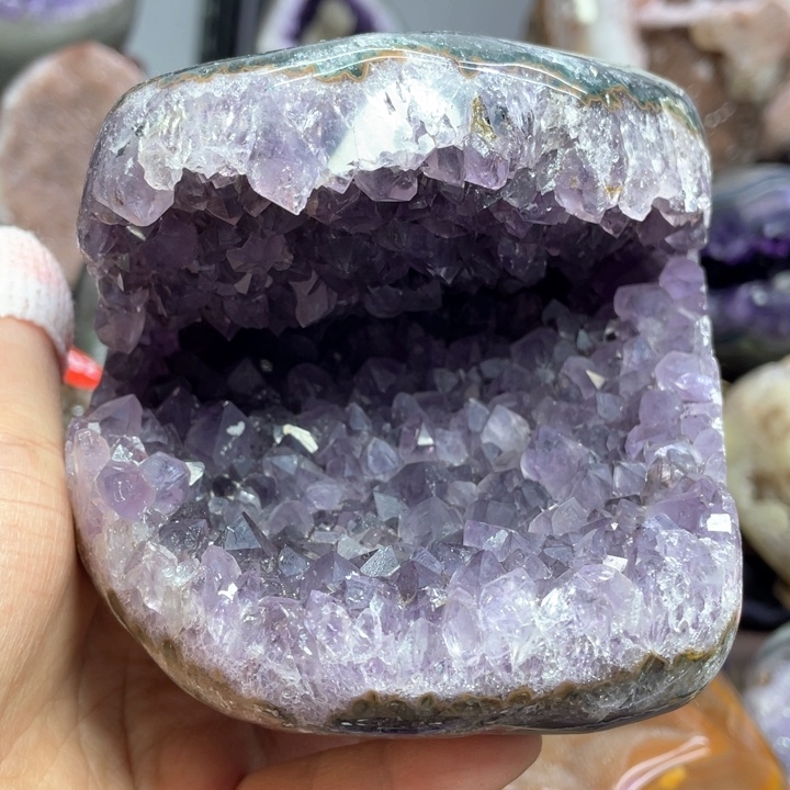 水晶摆件未镶嵌捡漏