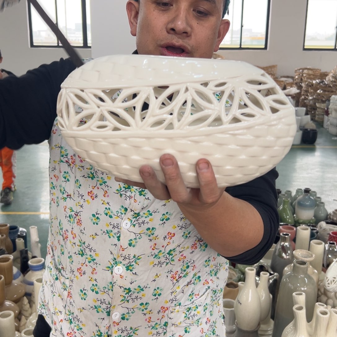 摆件44 号高中低温陶瓷瓶（部分微瑕）
