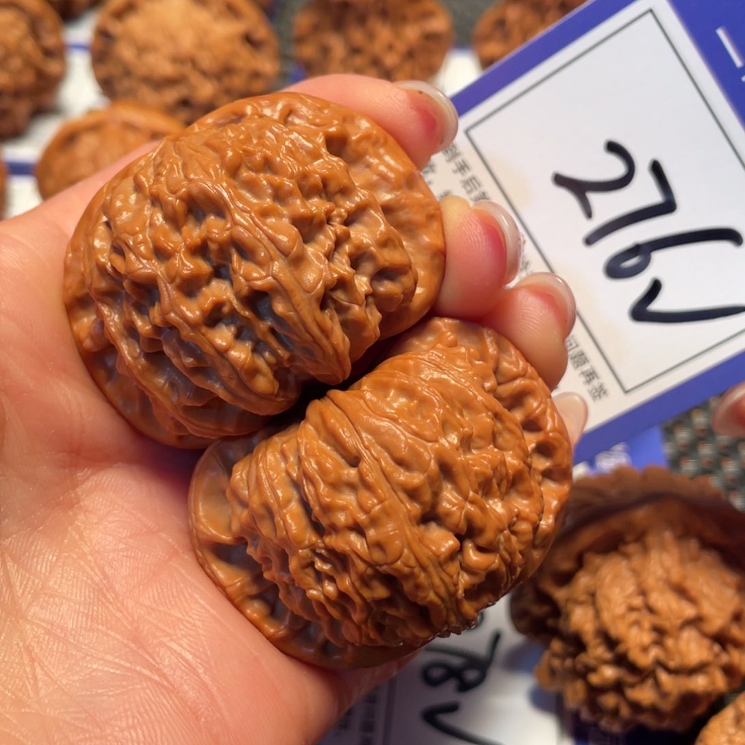 文玩核桃把件276号4.5➕闷白