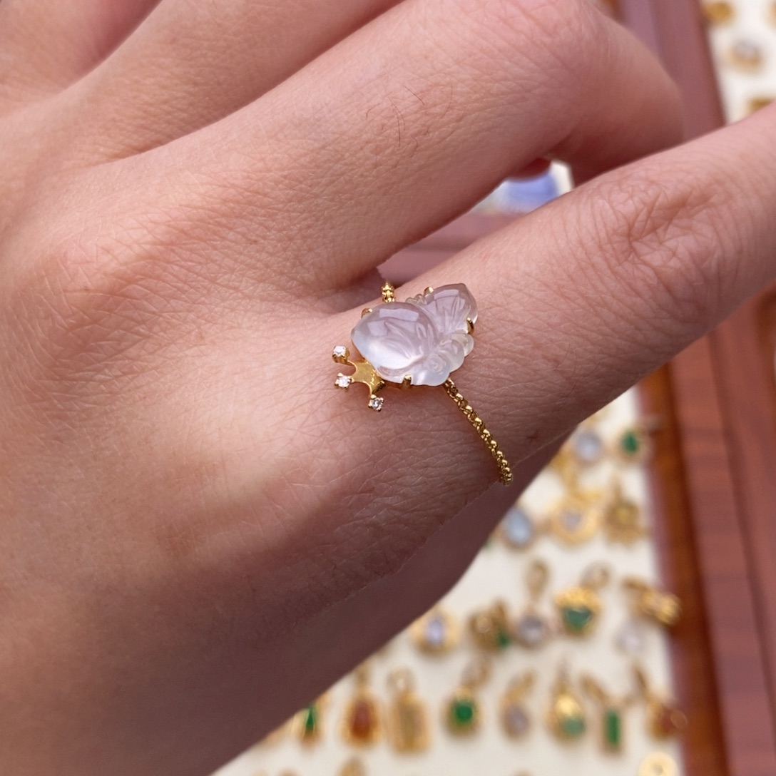 翡翠18K金镶嵌颈饰翡翠