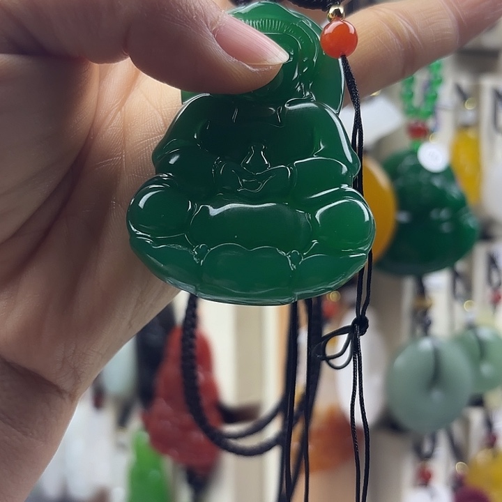 光***喜玛瑙/玉髓未镶嵌颈饰