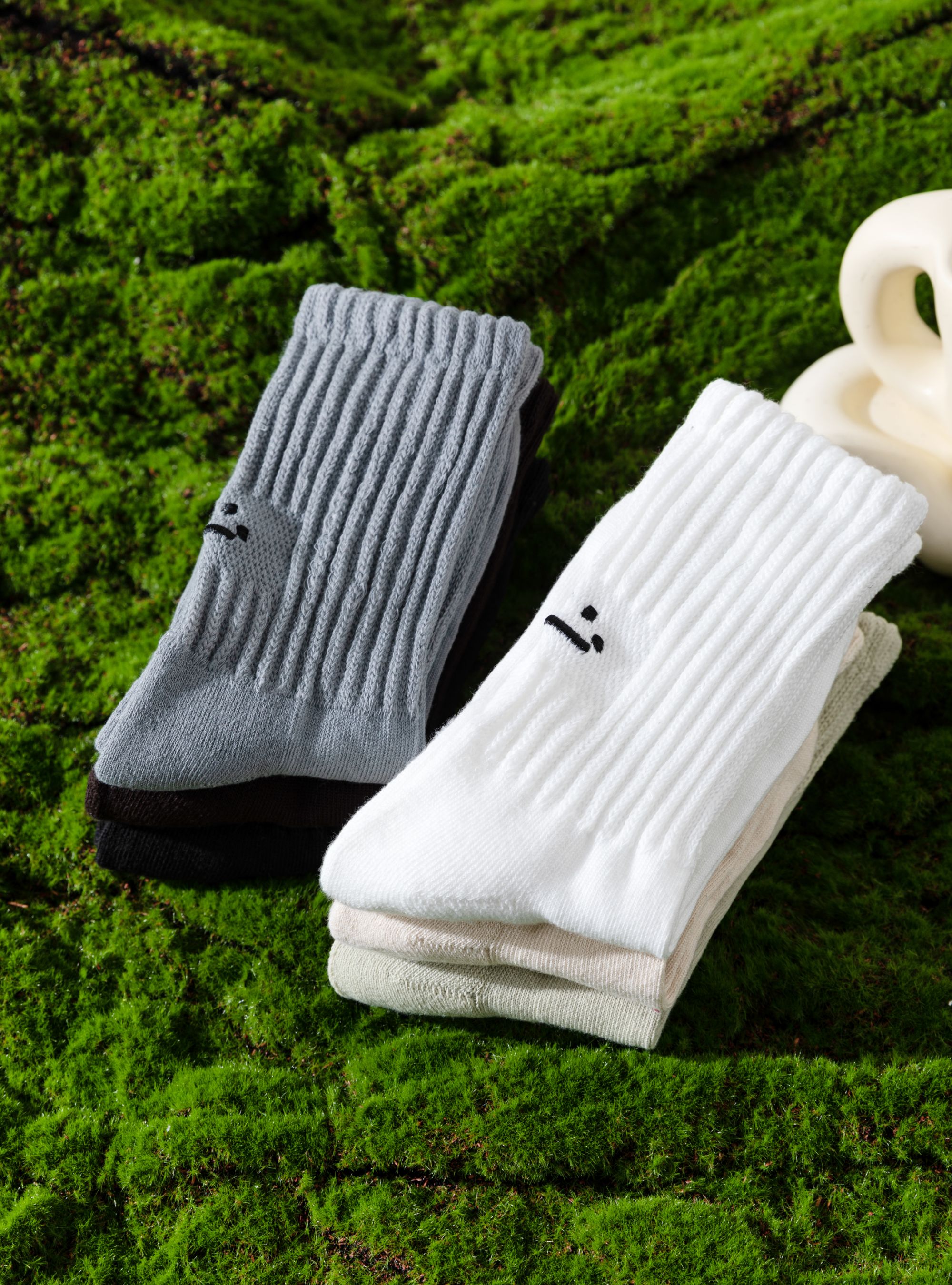 中筒刺绣男透气极简风笑脸中筒袜夏季春季工装风堆堆袜男袜透气