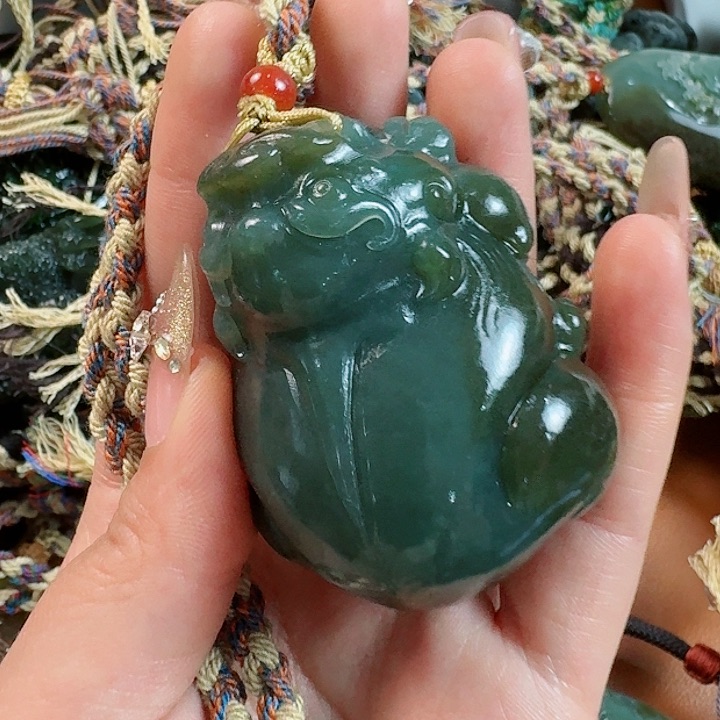 和田玉挂件未镶嵌