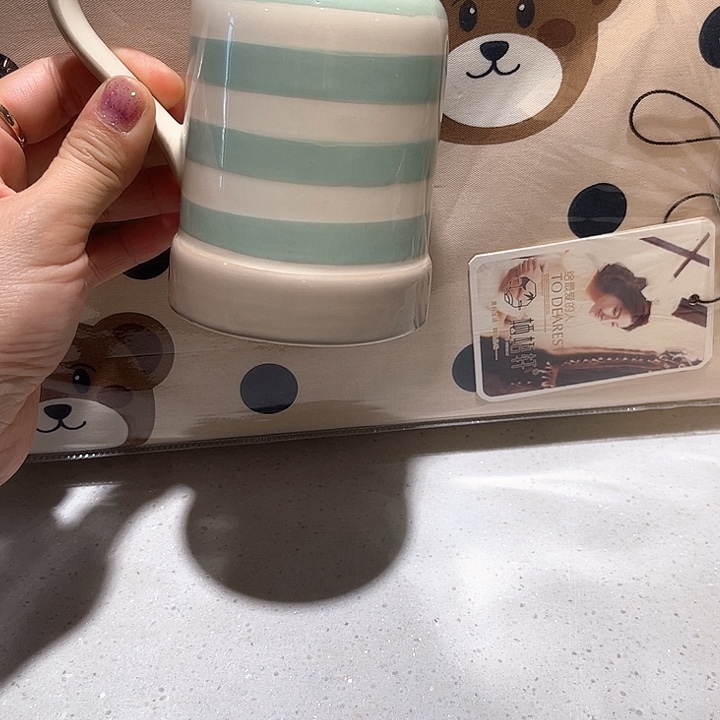 瓷片Sryiohfjlghkjghj