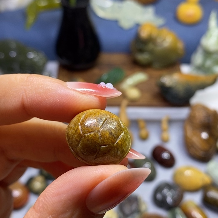 岫岩河磨玉（透闪石质玉）未镶嵌挂件