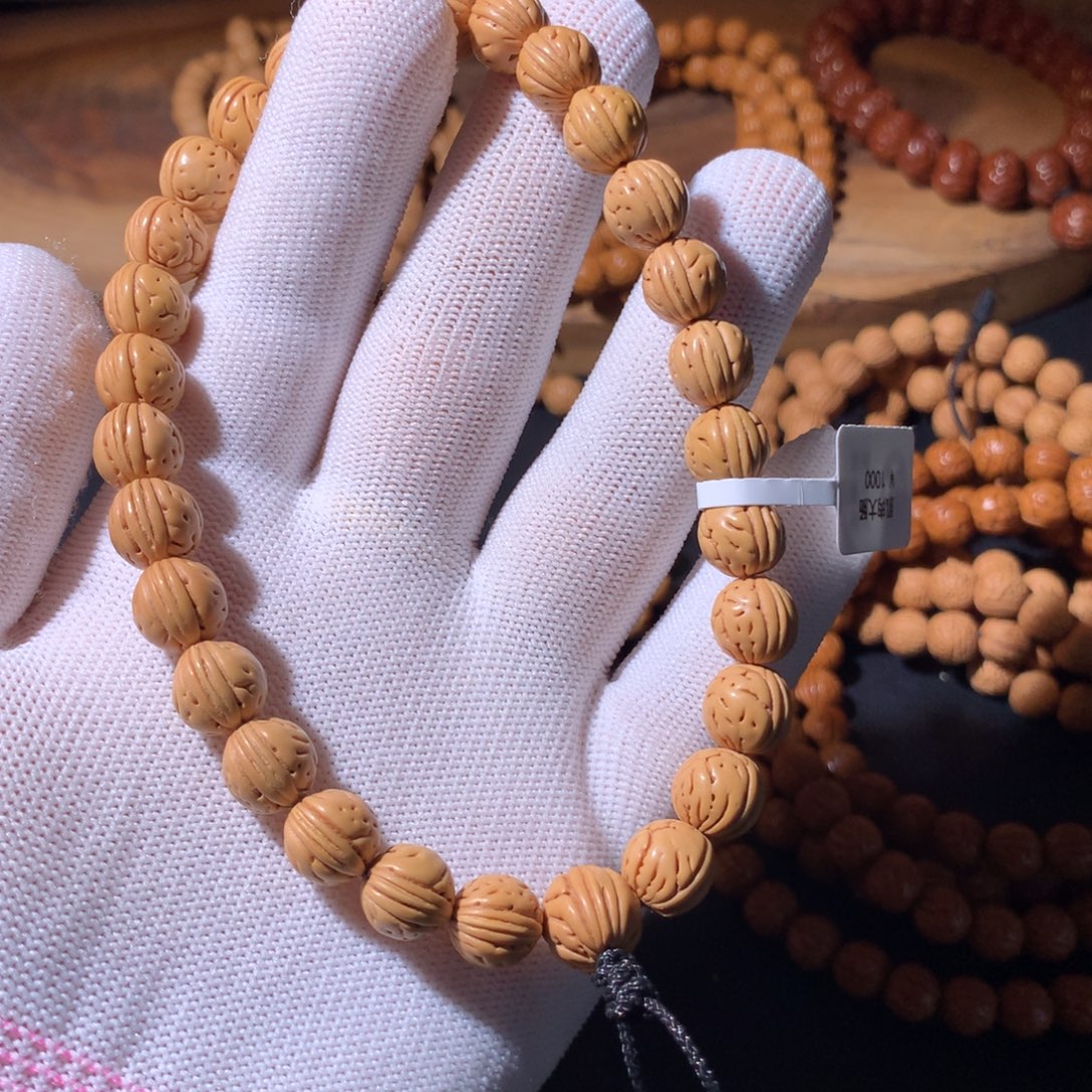 B***z手串桃核肌肉大肠